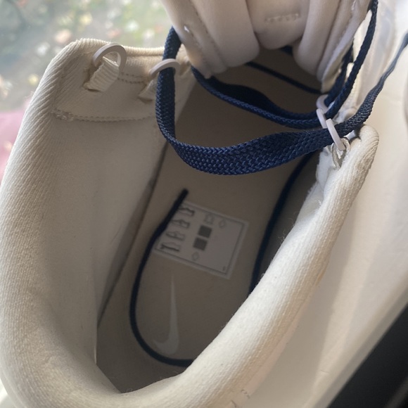 Nike Victory - Picture 3 of 5